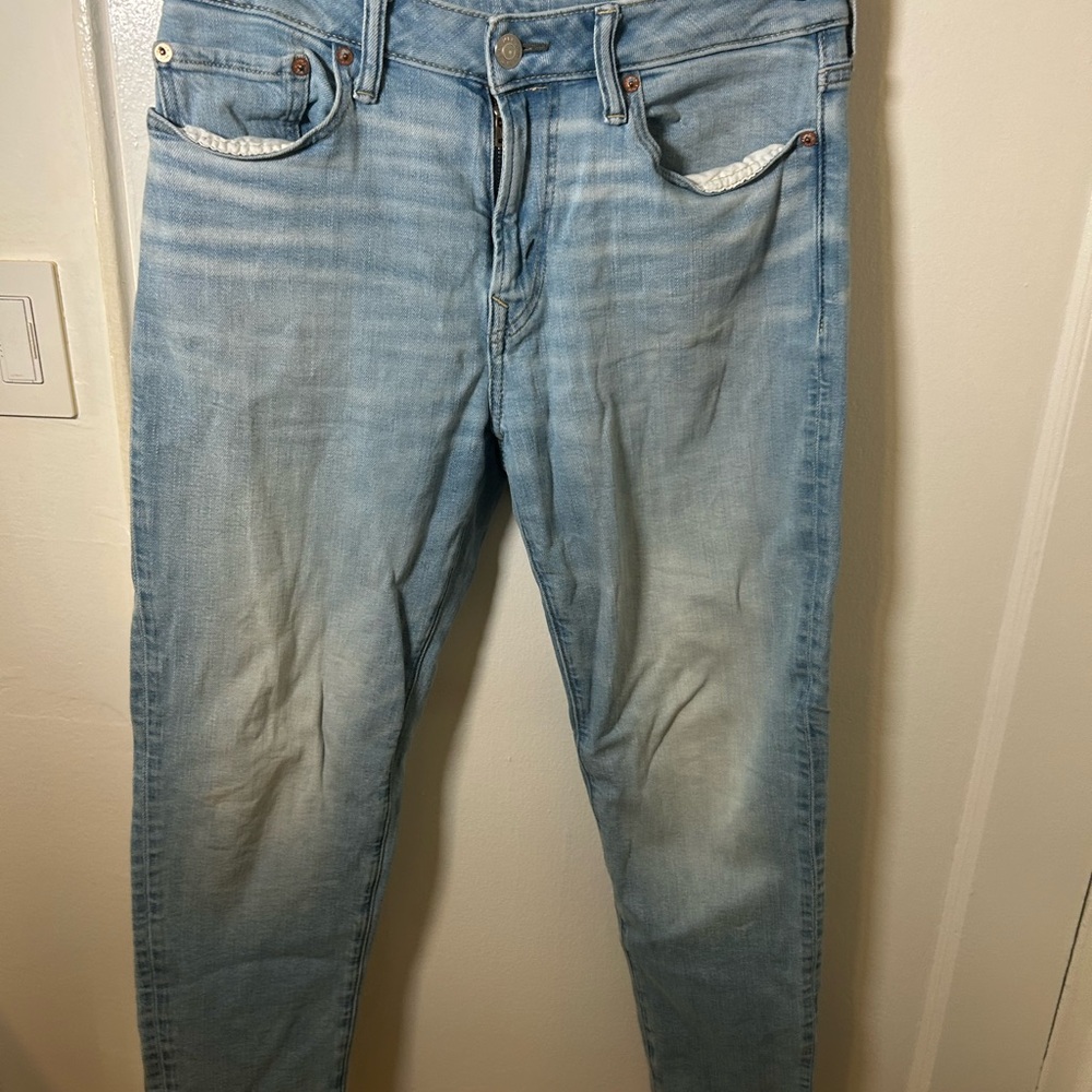 American Eagle Athletic Fit AirFlex + Ultrasoft Blue Jeans Mens Size 31x30